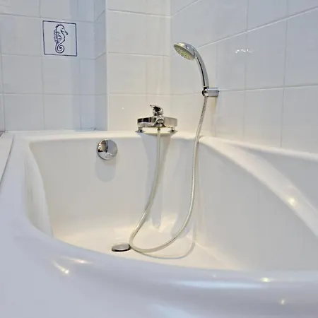 Le Guerin - Parking Et Centre Apartment