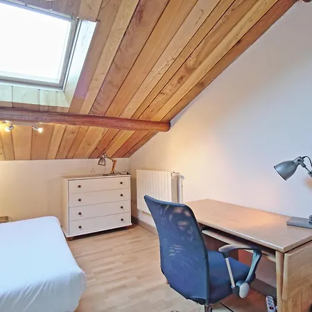 Le Guerin - Parking Et Centre *