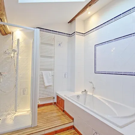 Apartamento Le Guerin - Parking Et Centre Nîmes