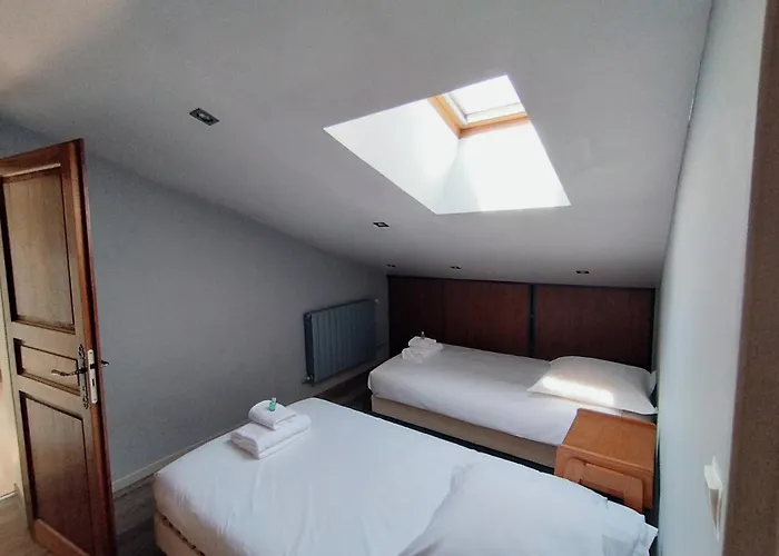 Le Guerin - Parking Et Centre アパート ニーム